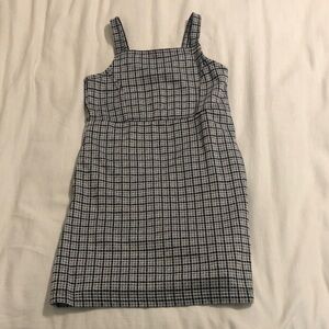 Abercrombie Girls Black and White Plaid Dress with pockets. Size 7/8
